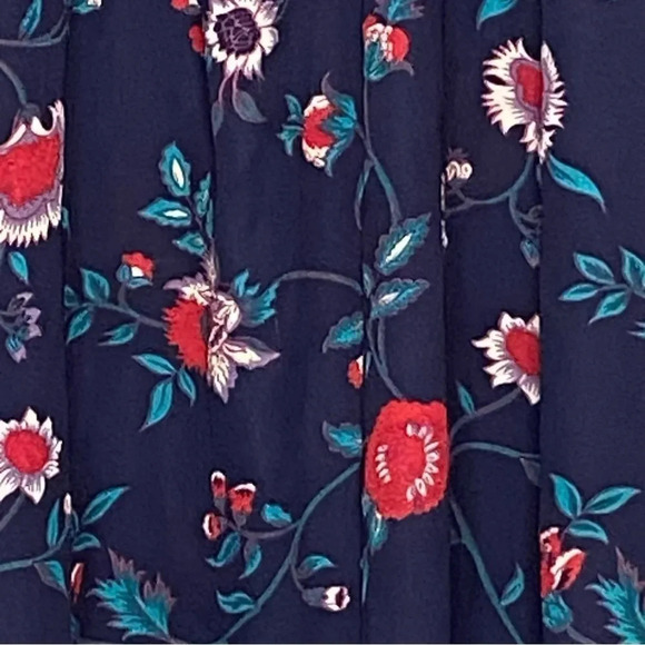 Faded Glory 2X Top Shirt Blue Red Floral Keyhole Round Neck‎ 3/4 Flare Sleeve - Picture 2 of 7